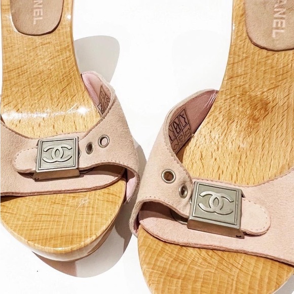 Vintage Chanel Wooden Platform Mule Clog Sandals, size 38 - Picture 8 of 8